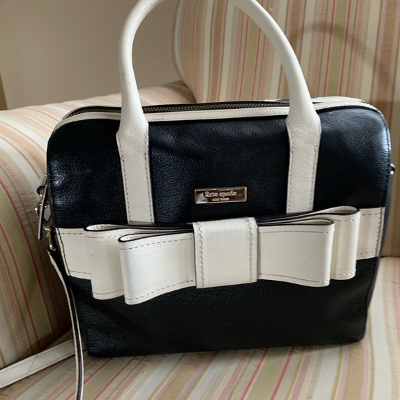 kate spade Handbags - Kate Spade Black and Cream Bow Satchel